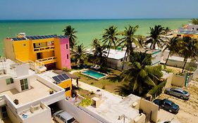 Hotel Flamingos Inn